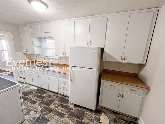 5th image of 6019 Park Ave