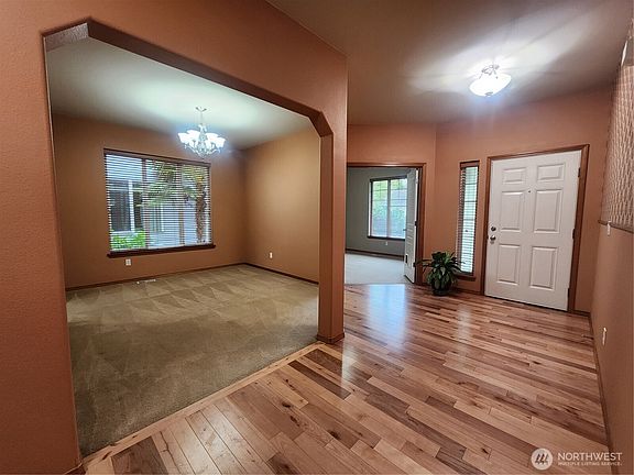 4th image of 8318 55th Avenue SE