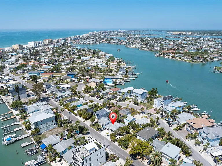 358 Boca Ciega Dr — Photo 13