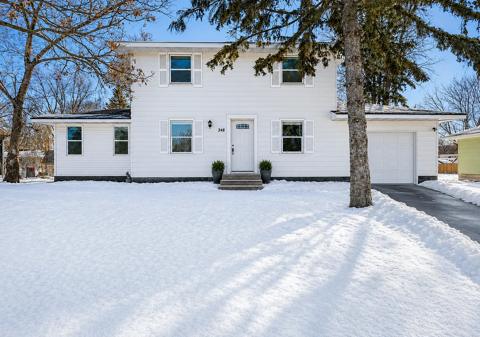 Updated 4 Bed Blaine Home W/ Finished Basement, Large Yard, & Attached Garage — Photo 1