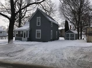 1143 Edwardsburg Ave, Elkhart, IN 46514
