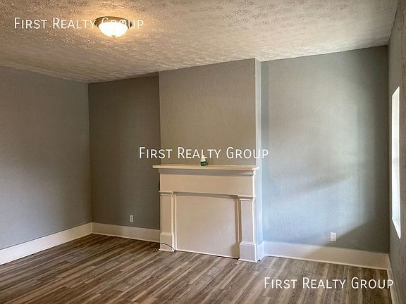 3rd image of 222 Park St