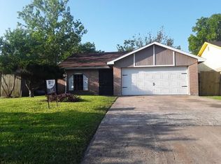 3131 Tidewater Dr, Houston, TX 77045
