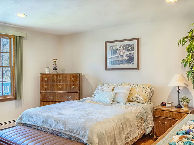 141 Harlow Rd — Photo 9
