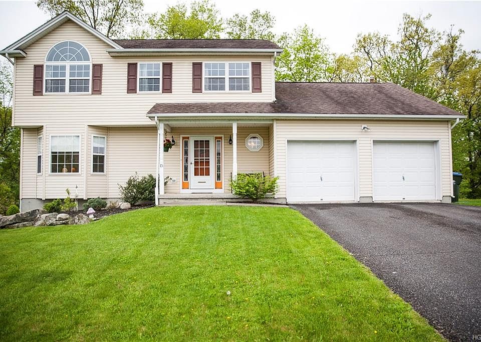 1st image of 15 Vista Dr
