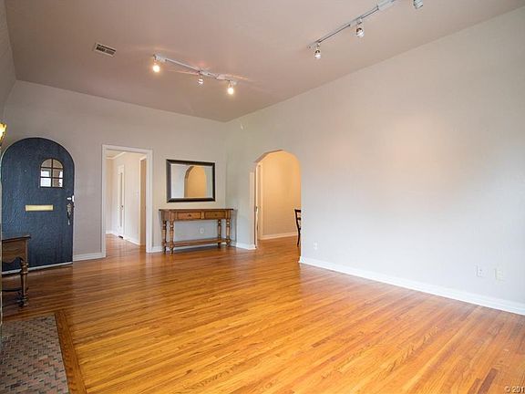 4th image of 1524 S Florence Pl