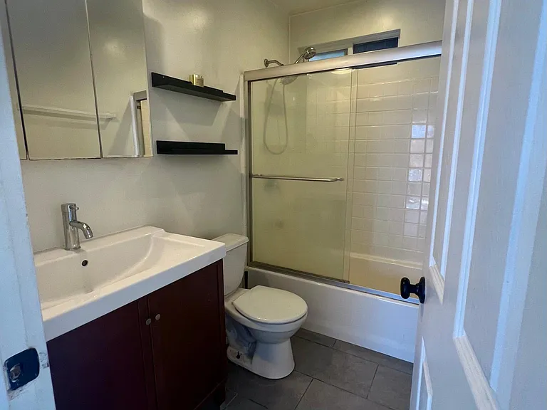 1152 N Sycamore Ave #5 — Photo 7