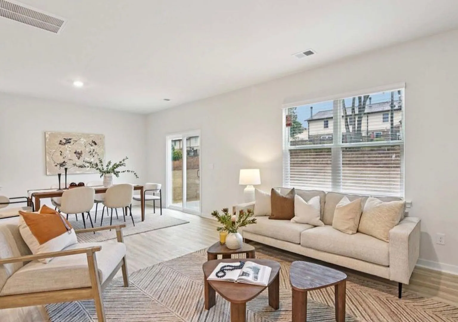 Brand New Spacious Floorplan — Photo 3