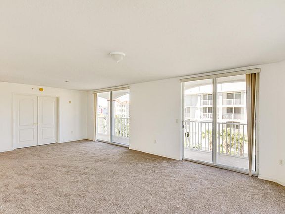 4th image of 8922 Laguna Ln Unit 402