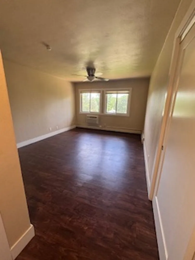 College Street Apartments — Photo 3