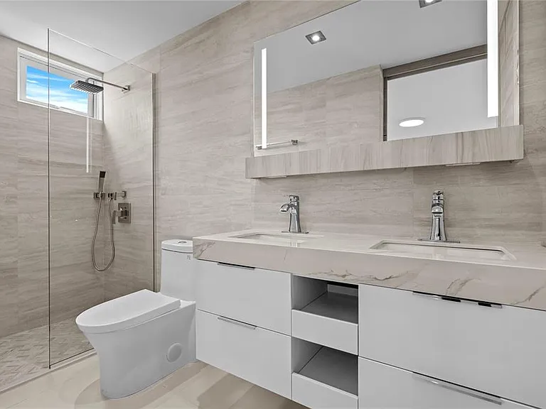 26 Washington #11A — Photo 14