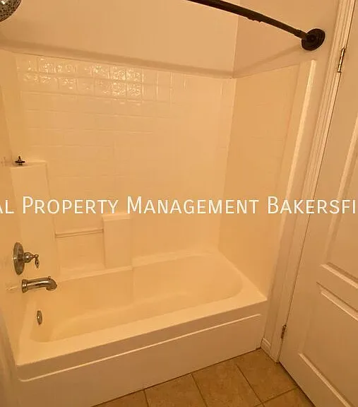 10720 Alexander Falls Ave — Photo 12