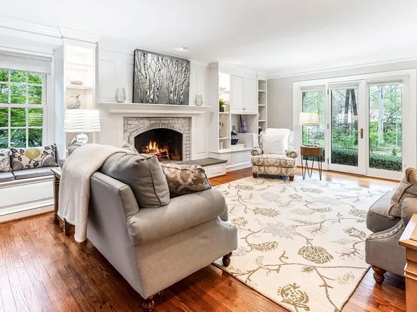 1005 Kensington Ln, Wilmington, DE 19807