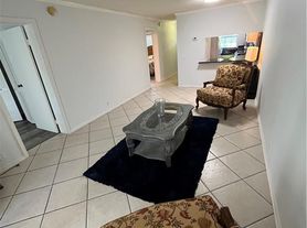 5379 Treetops Dr, Naples, FL
