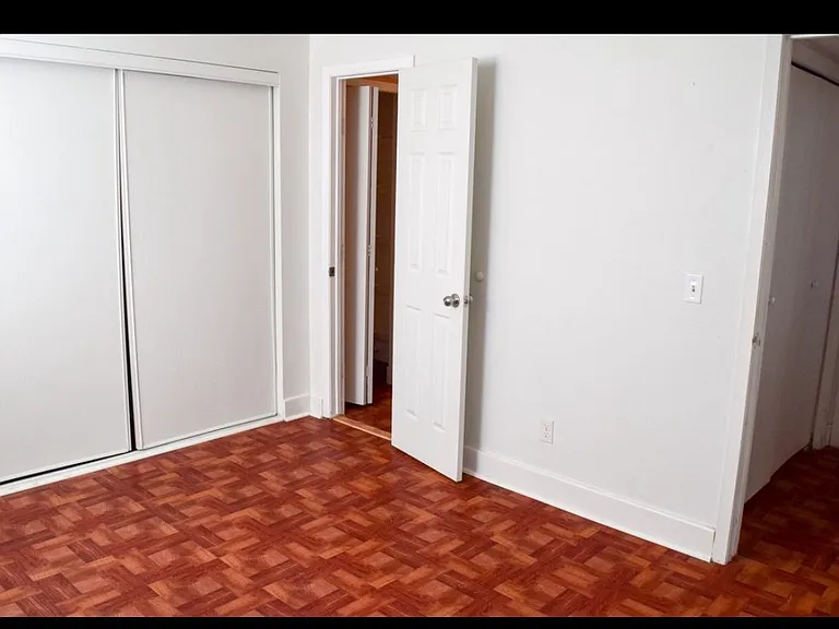 3755 Genoa Cir #C — Photo 16