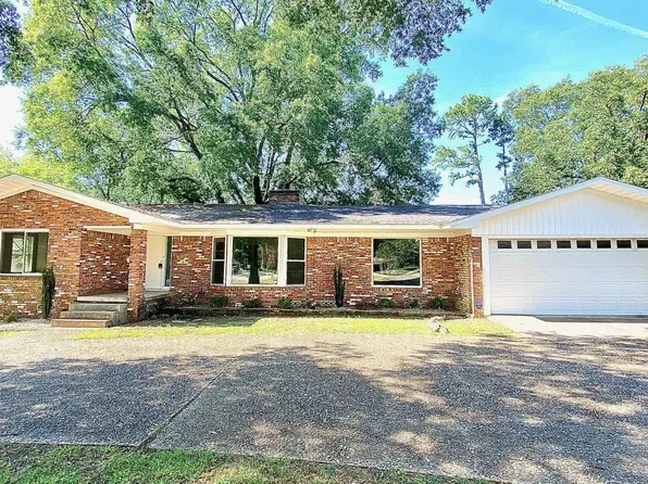 7011 W Markham St, Little Rock, AR 72205