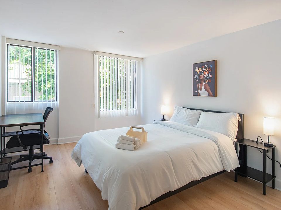 1st image of 10982 Roebling Ave #110-5
