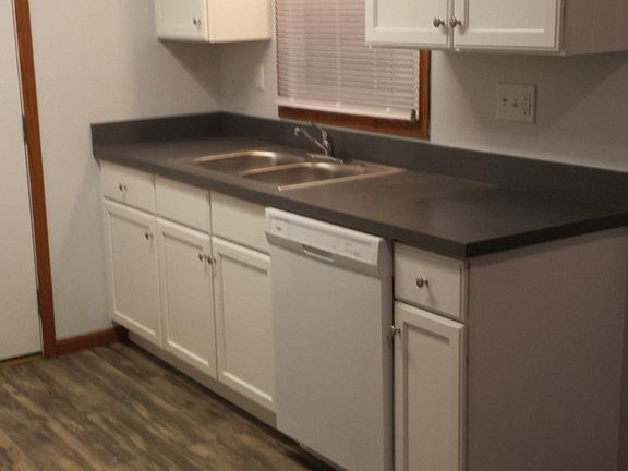 3rd image of 2583 Peach Ln