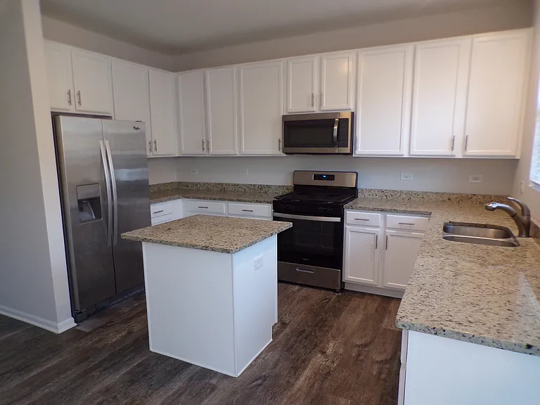 1645 W Turtle Creek Ln — Photo 8