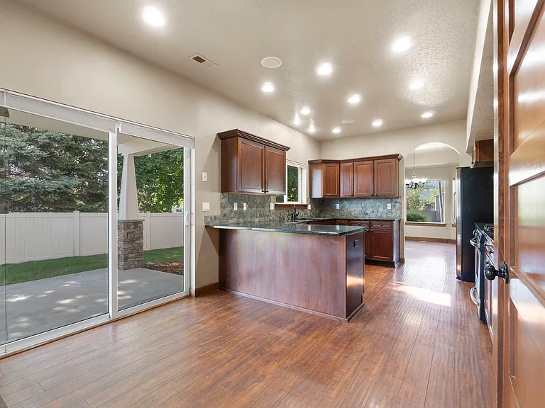 1206 N Monticello St — Photo 18