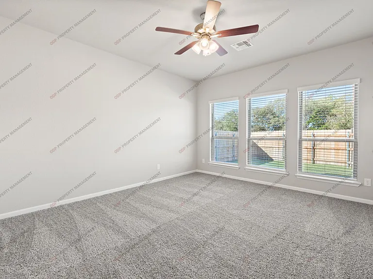 9512 Swenson Ln — Photo 13