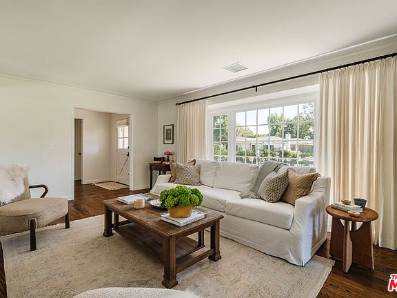 4th image of 4601 Ventura Canyon Ave