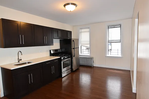 Rented by Zuz Realty | media 6