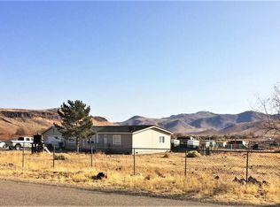 35 N Rainbow Dr, Dayton, NV 89403