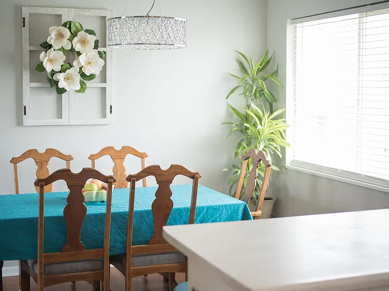 729 S 1420 W — Photo 16