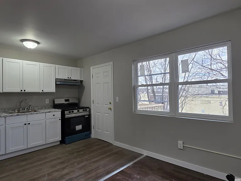 277 Blake St #28 — Photo 2