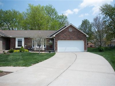 125 SE Ridgeview Dr, Lees Summit, MO, 64063