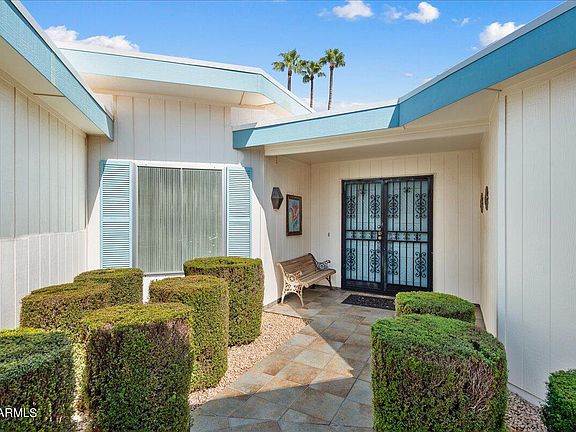 5th image of 10822 W LOLA Drive