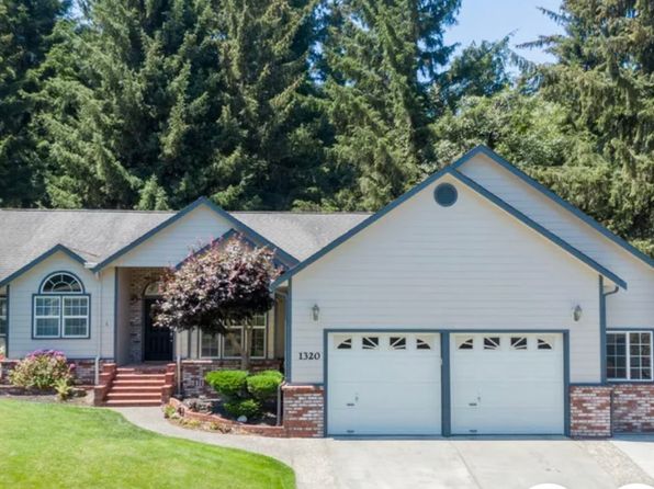 1320 Brady Ct, McKinleyville, CA 95519