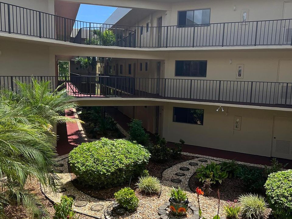 Seagrape Condominiums 5160 Las Verdes Cir Delray Beach, FL Zillow