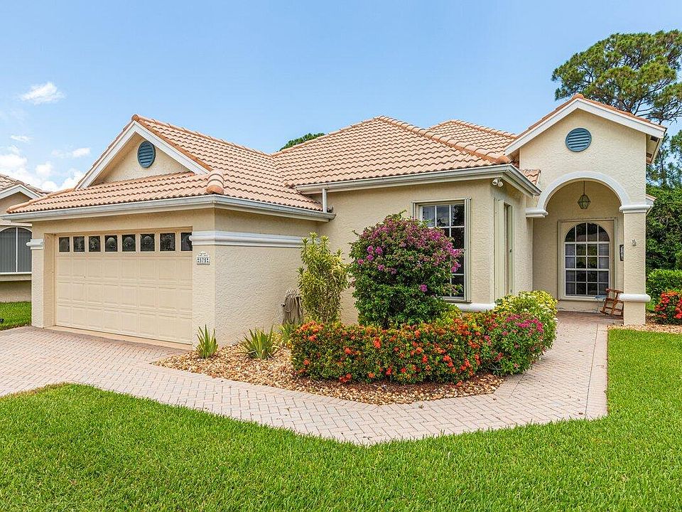 1st image of 575 SW St Kitts Cove