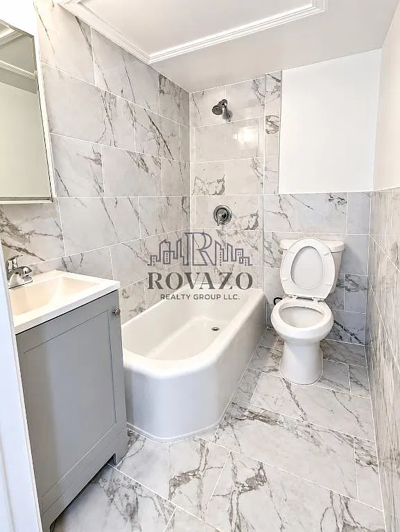 2 bed, 650 sqft, $1,500 — Photo 2