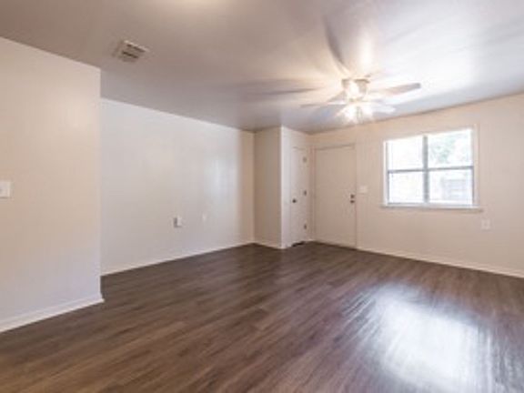5th image of 215 W Watson St #10