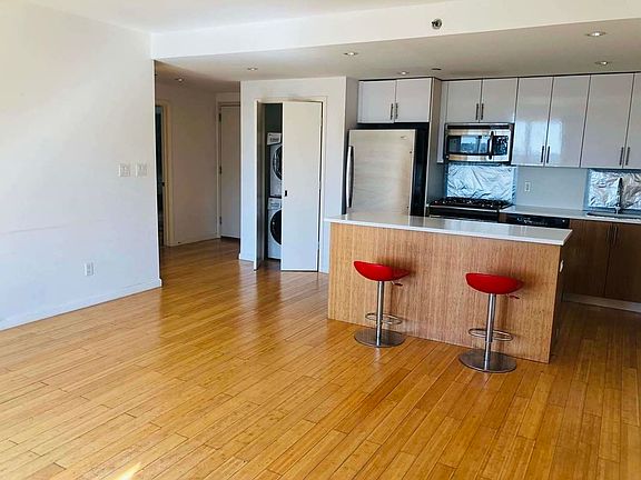 2nd image of 112-02 Northern Blvd #5C