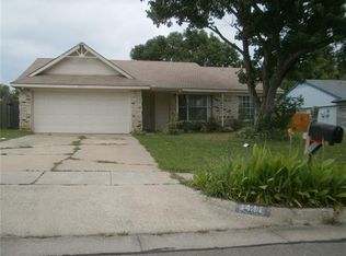 1411 Legget St, Arlington, TX 76018