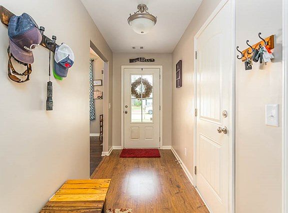 2nd image of 128 Savina Dr