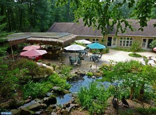 609 Holtzman Rd, Reinholds, PA 17569