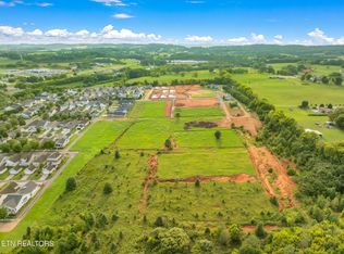 916 Stratford Ave, Sweetwater, TN 37874