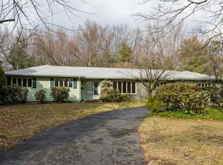 20 Green Willow Dr, Longmeadow, MA 01106