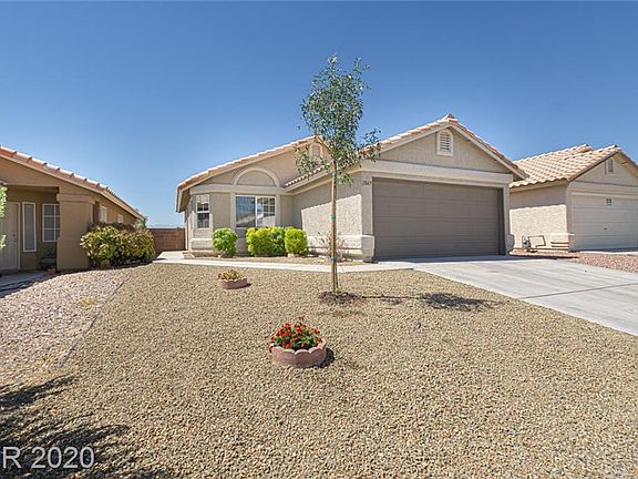2nd image of 2865 Mount Hope Dr