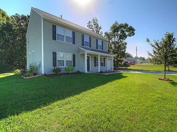 2nd image of 1110 Eastwood Dr