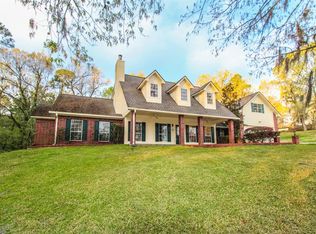 300 Lake Oaks Blvd, Coldspring, TX 77331