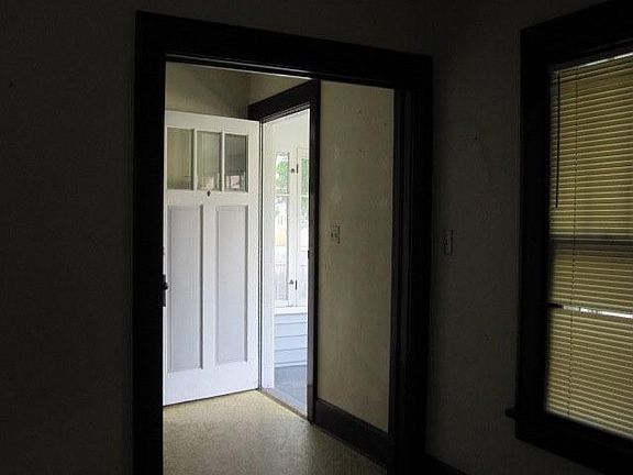 Living Rm to Front Door