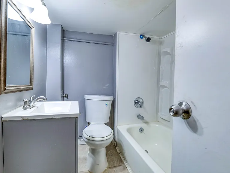 4019 Van Rennslear Ave #C — Photo 7