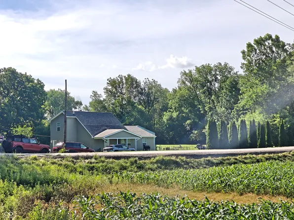 5015 E 400 N, Shelbyville, IN 46176