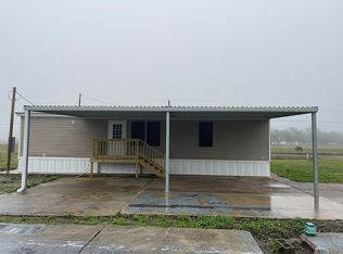 1056 Grand Bois Rd, Breaux Bridge, LA 70517